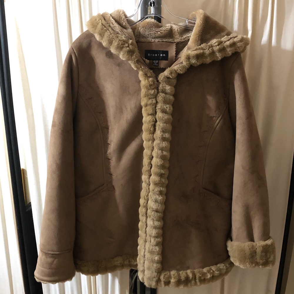 Nice Braetan brand suede style faux fur coat